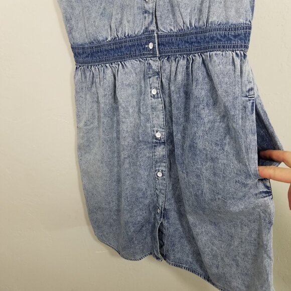 GAP Cotton Button Down Sleeveless Denim Dress Blue with Pockets Size M - Picture 3 of 5